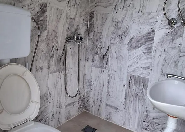 Katun Mokra & Horseback Riding 木屋 波德戈里察