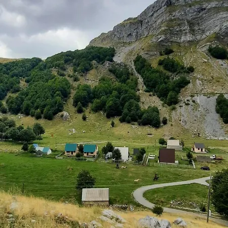 בקתה Katun Mokra & Horseback Riding פודגוריצה