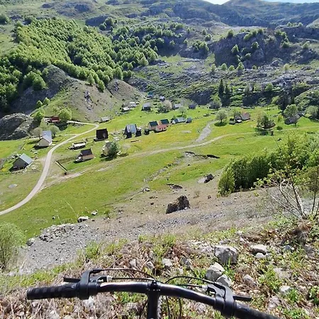 Katun Mokra & Horseback Riding Chalé *