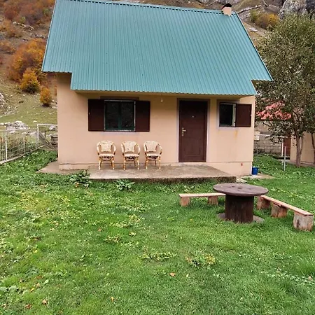 Chalé Katun Mokra & Horseback Riding