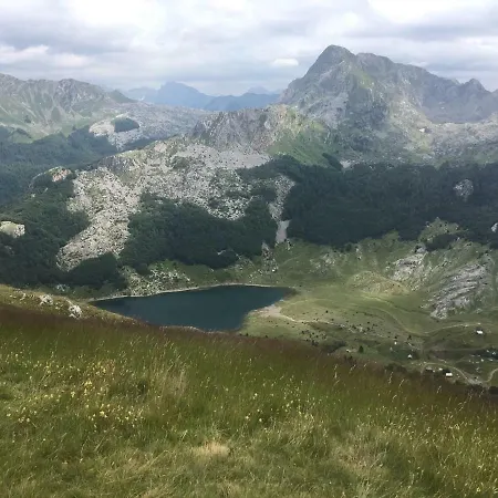 Katun Mokra & Horseback Riding Chalé *