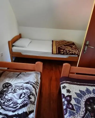 Katun Mokra Accommodation&horseback Riding Alpstuga Podgorica