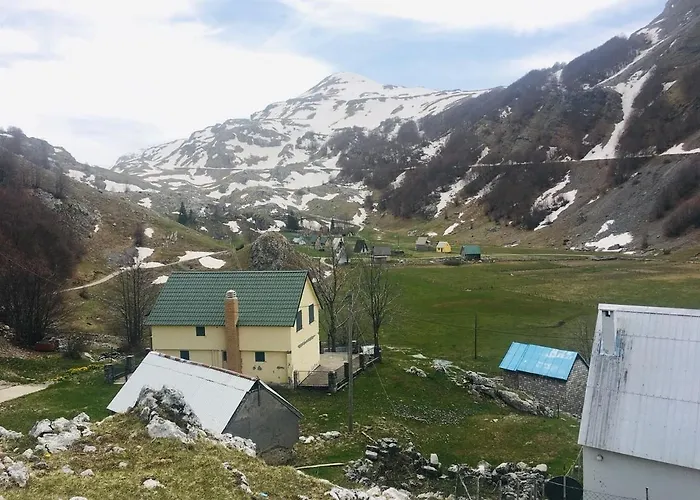 Chalet Katun Mokra & Horseback Riding *